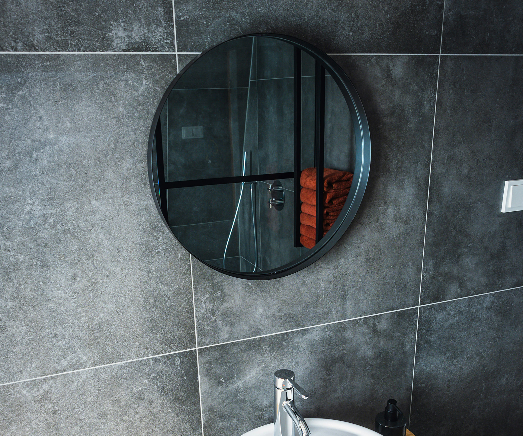Tiles & Mirrors
